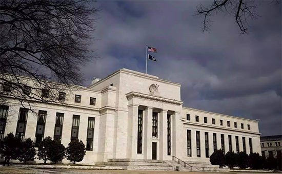 美联储再发加息警告，美元抢手，纸白银跌至4.7