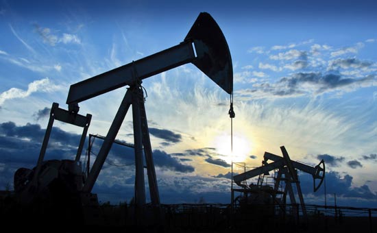 油价暴跌美油一度跌逾5% 对全球经济衰退担忧导致石油需求下降
