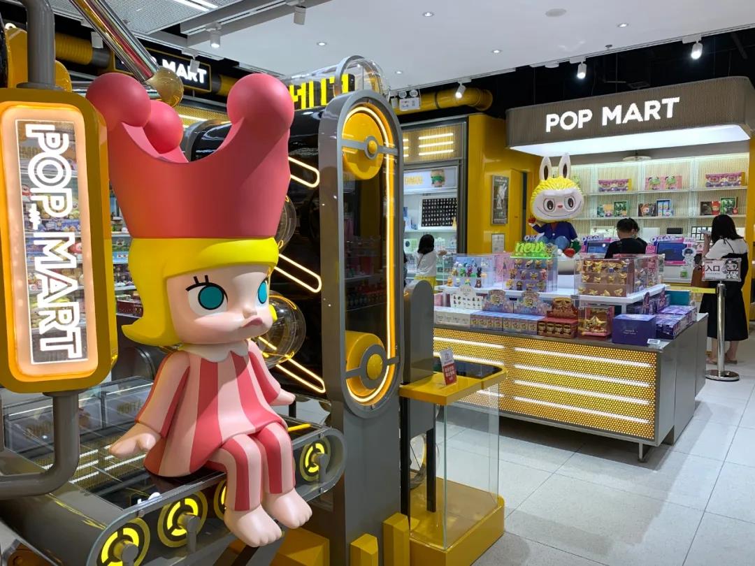 潮玩品牌泡泡瑪特店內即景 微信公眾號@經濟日報 圖