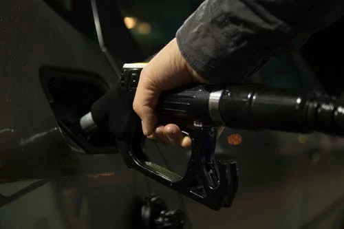 【9.21油价调整最新消息】国内92号汽油价格多少钱一升？今日国内油价查询 