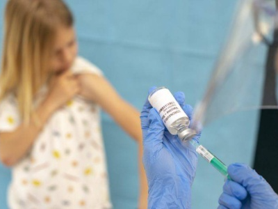 368億美元vs177億美元 輝瑞(PFE.US)新冠疫苗為何吊打Moderna(MRNA.US)?