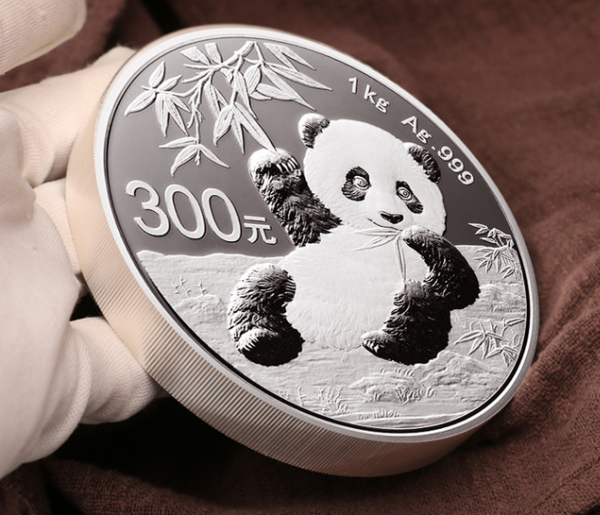 一公斤的熊猫银币回收价目表 一公斤的熊猫银币值多少钱