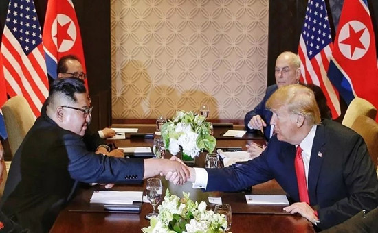 1537447132622191.jpg 朝美会谈.jpg