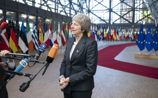 欧盟拒绝谈判英国或硬<a href=