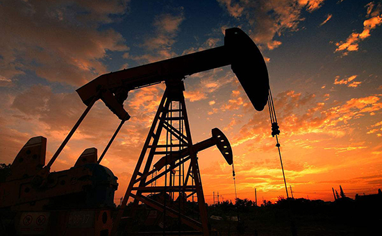 国际油价屡创新低 OPEC无奈加大减产力度！