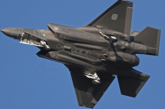 日本航空F-35A2.jpg