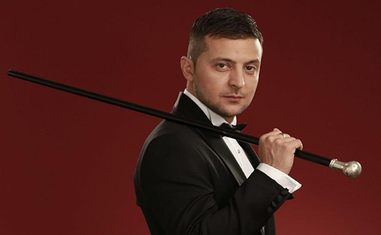 当选总统之后 喜剧明星泽连斯基好好学习 拜