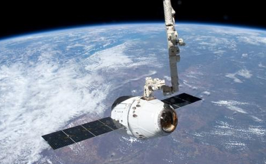 SpaceX“龙”飞船测试失败-美国载人航天计划添变数.jpg