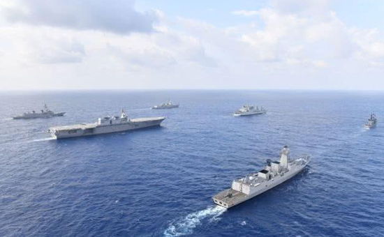 美印日菲4国6艘军舰在中国南海举行联合演习2.jpg